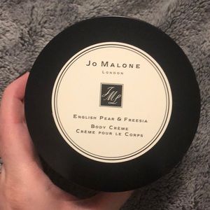 English Pear & Freesia Body Creme